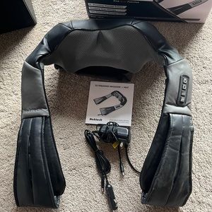 NWOT Nekteck Kneading Massager